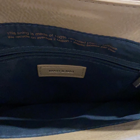 Matt & Nat Tote - Picture 2 of 6